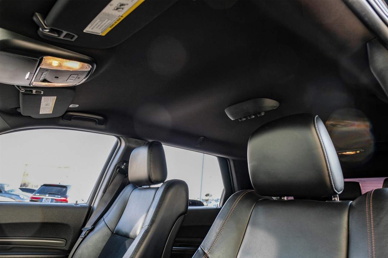 Dodge Durango Vehicle Main Gallery Image 31