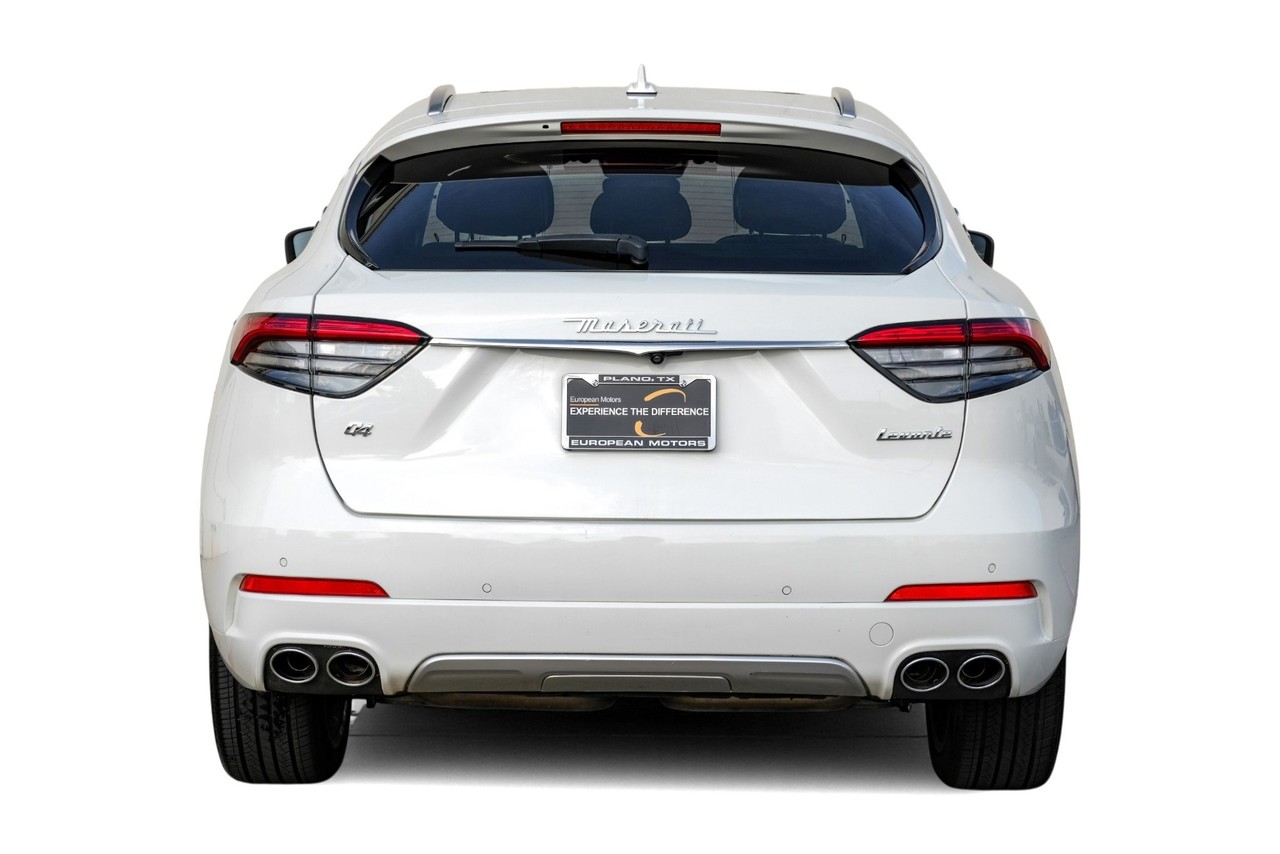 Maserati Levante Vehicle Main Gallery Image 10