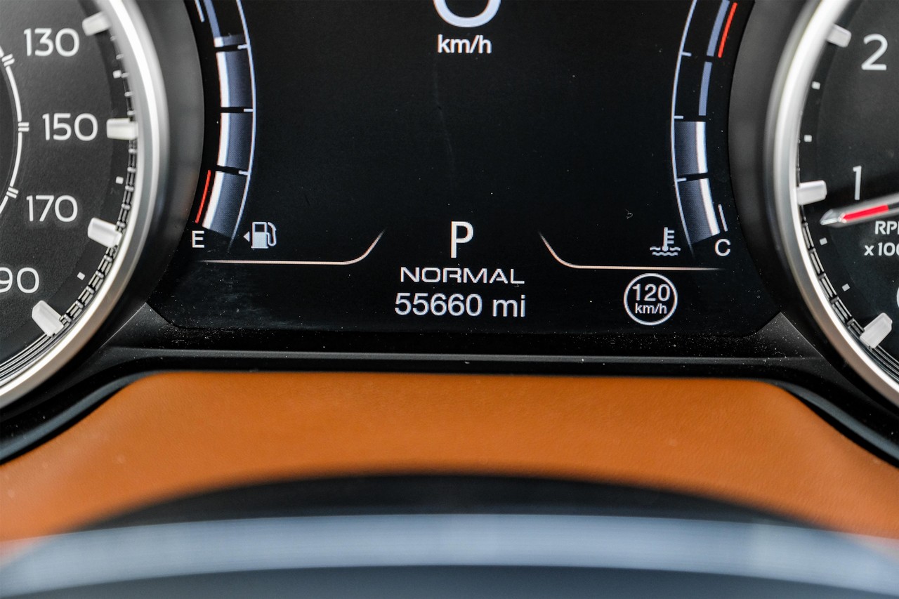 Maserati Levante Vehicle Main Gallery Image 21