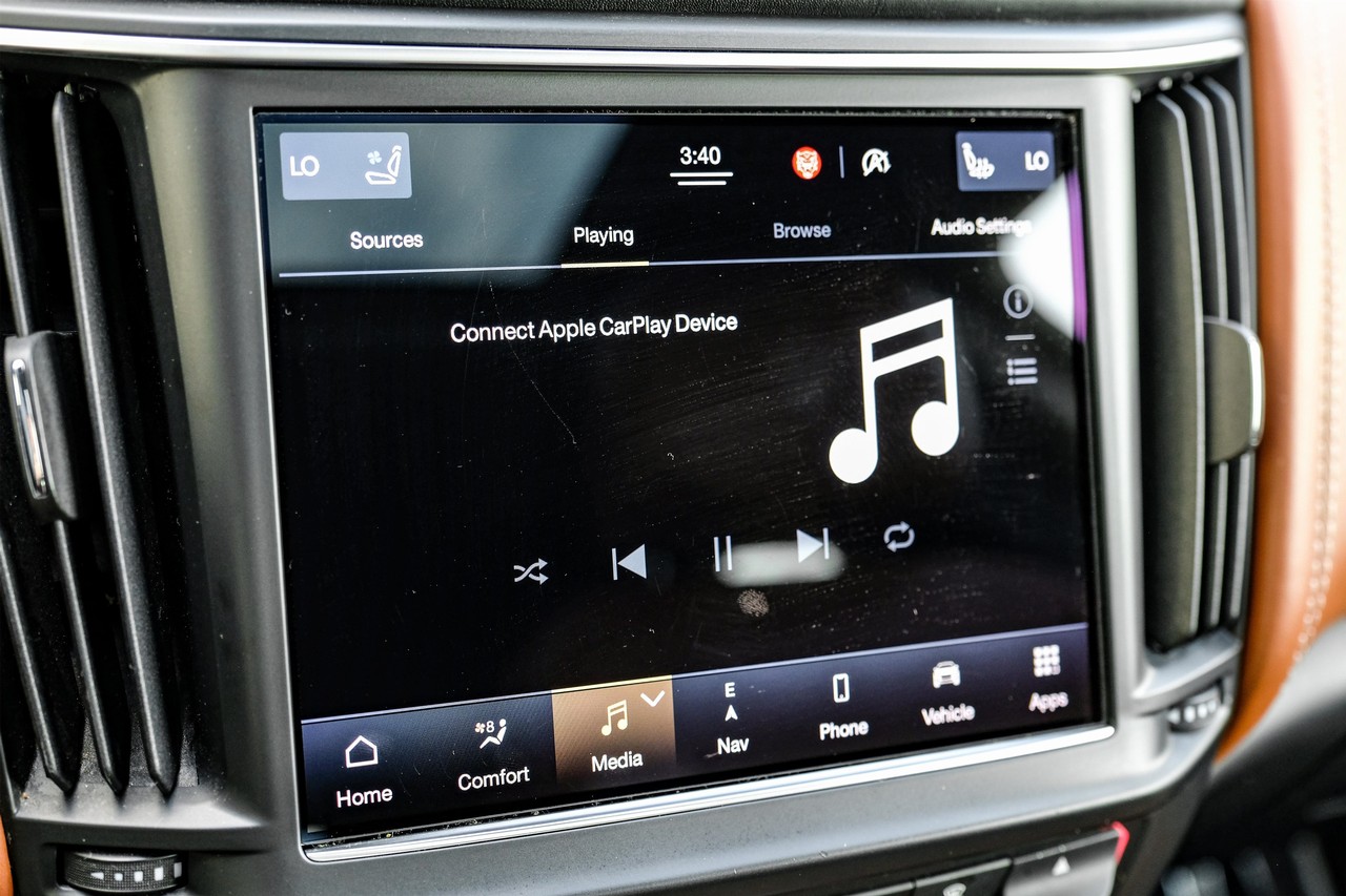 Maserati Levante Vehicle Main Gallery Image 28