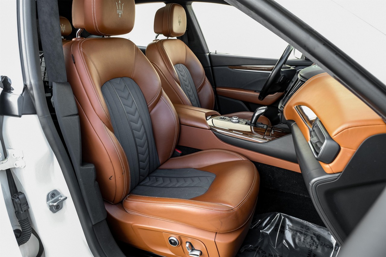 Maserati Levante Vehicle Main Gallery Image 33
