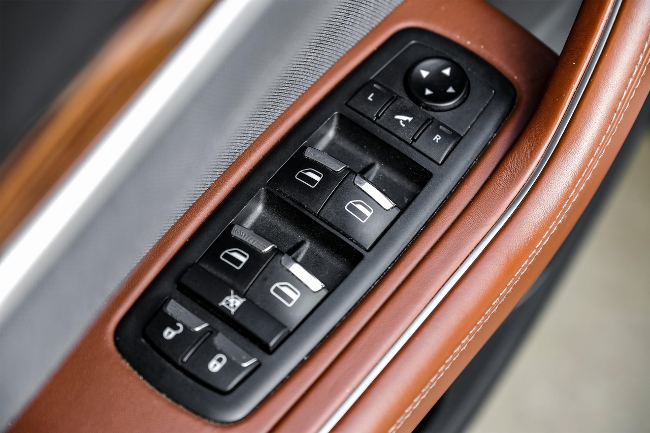 Maserati Levante Vehicle Main Gallery Image 41