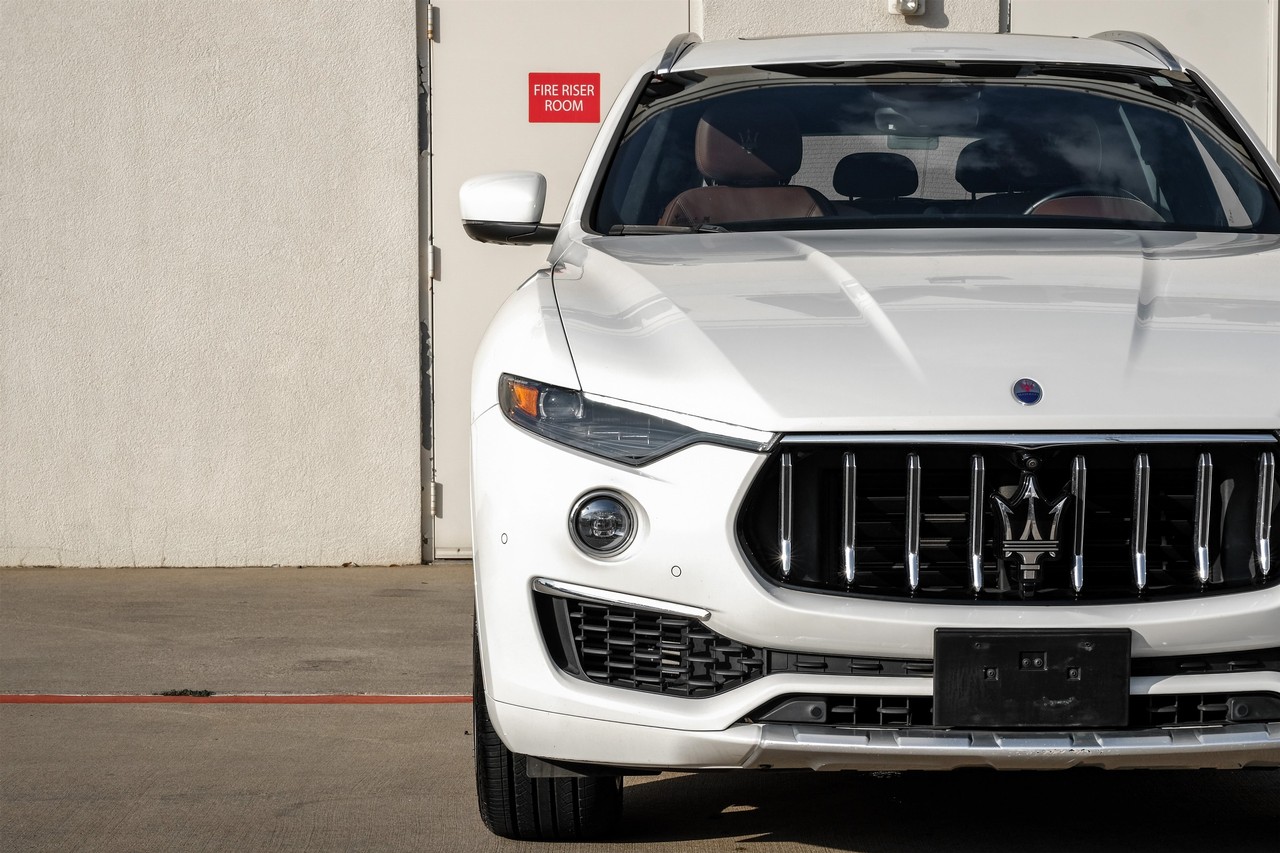 Maserati Levante Vehicle Main Gallery Image 44