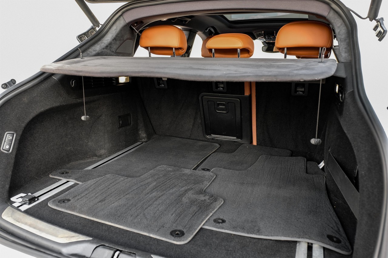 Maserati Levante Vehicle Main Gallery Image 46