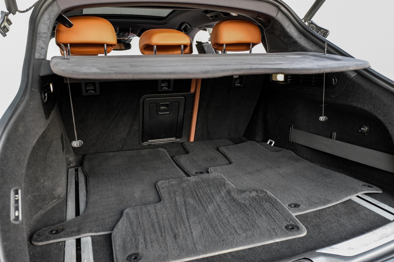 Maserati Levante Vehicle Main Gallery Image 47