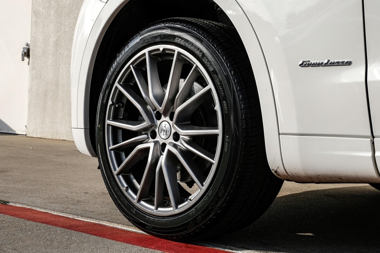 Maserati Levante Vehicle Main Gallery Image 50