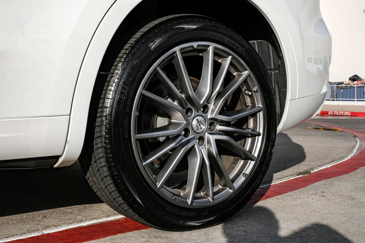 Maserati Levante Vehicle Main Gallery Image 51