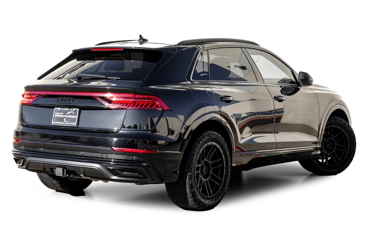 Audi Q8 Vehicle Main Gallery Image 09
