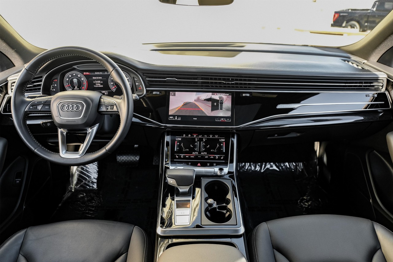 Audi Q8 Vehicle Main Gallery Image 13