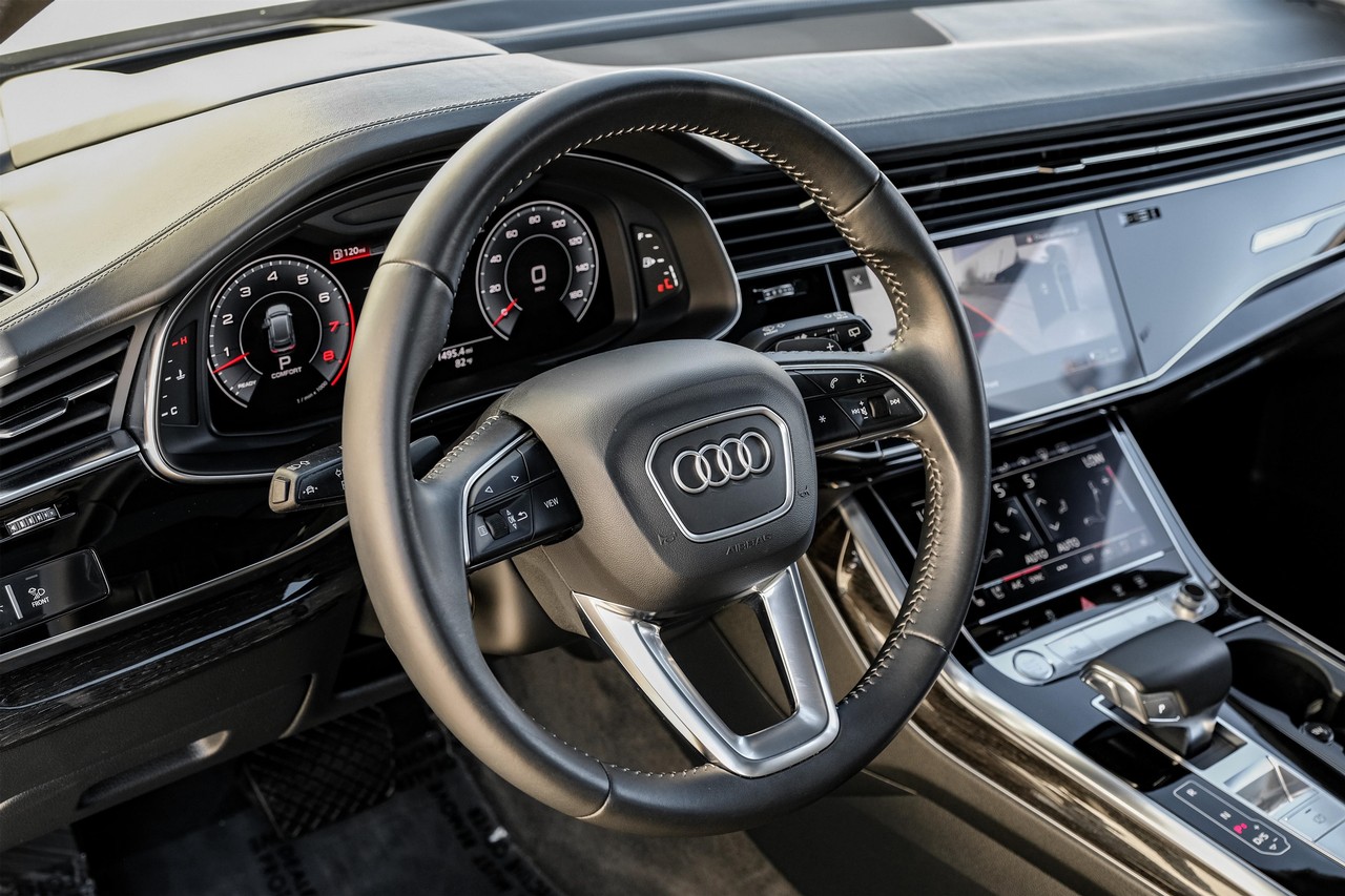 Audi Q8 Vehicle Main Gallery Image 14