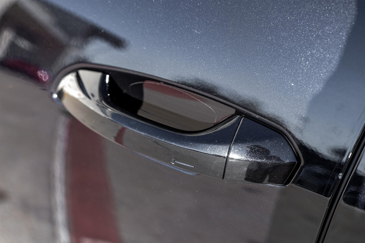 Audi Q8 Vehicle Main Gallery Image 37