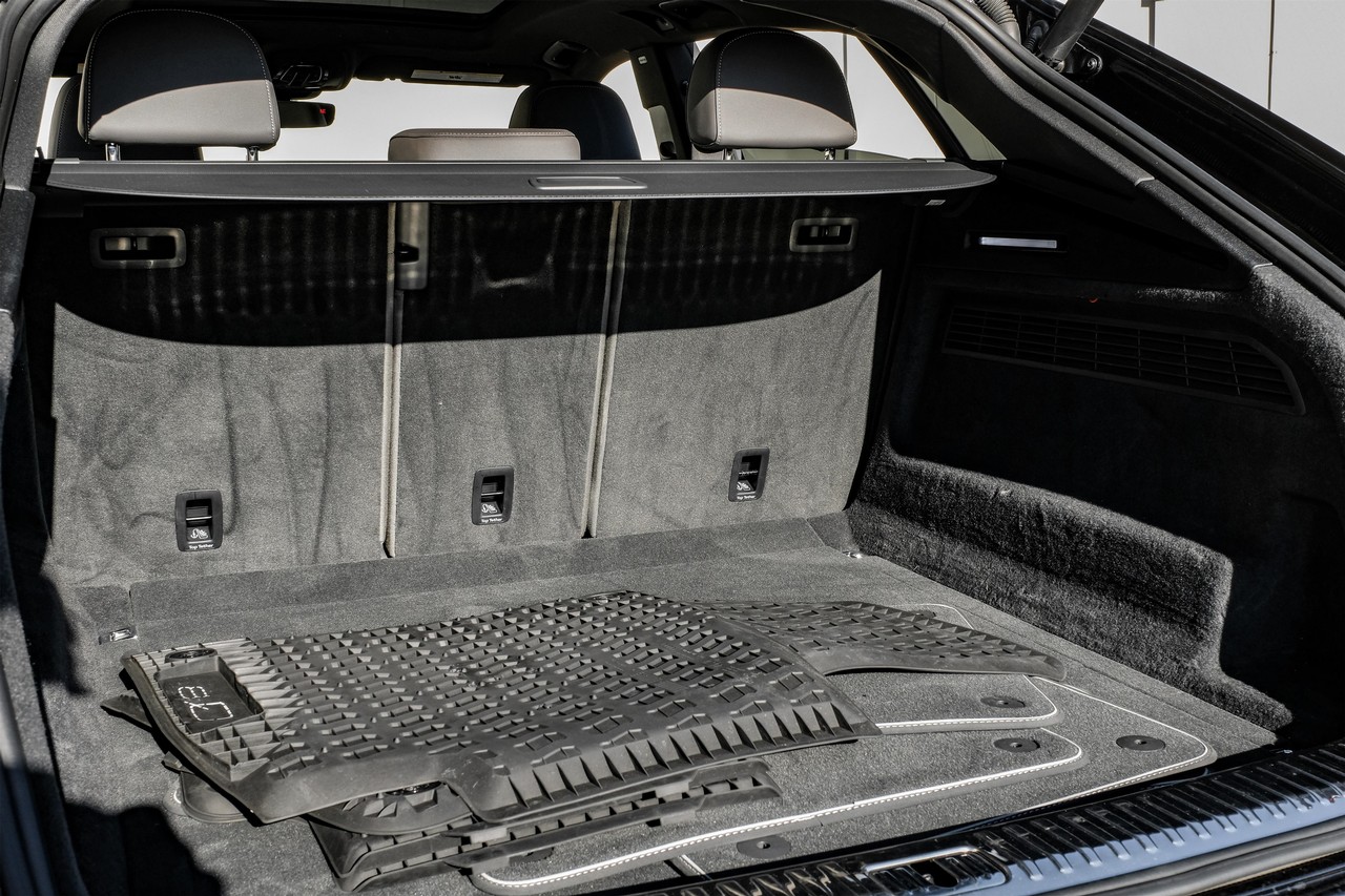 Audi Q8 Vehicle Main Gallery Image 47