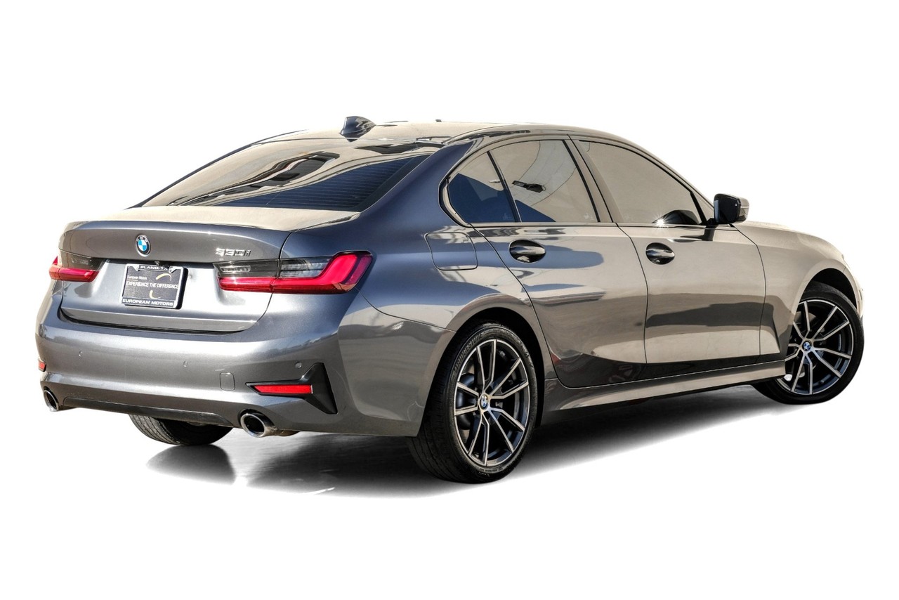 BMW 3 Series Vehicle Main Gallery Image 09