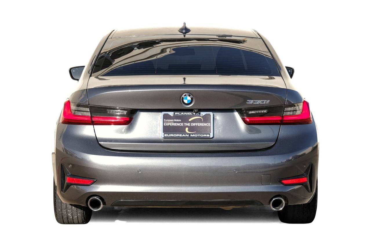 BMW 3 Series Vehicle Main Gallery Image 10