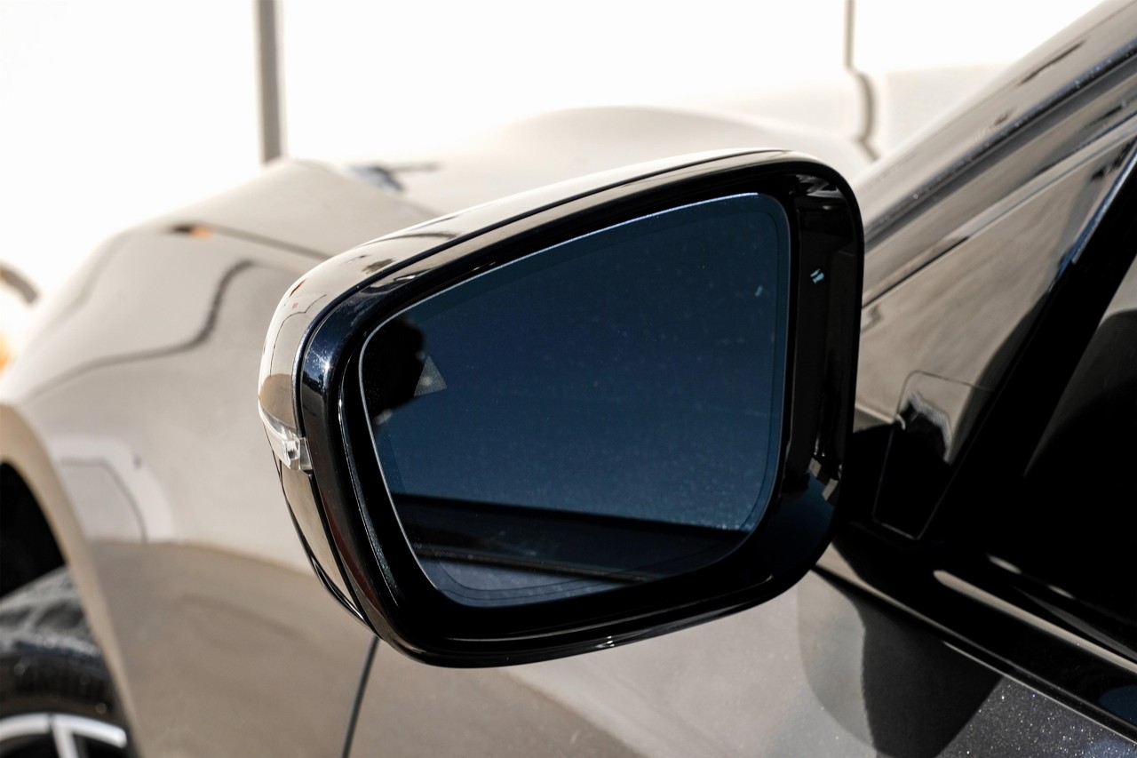 BMW 3 Series Vehicle Main Gallery Image 37