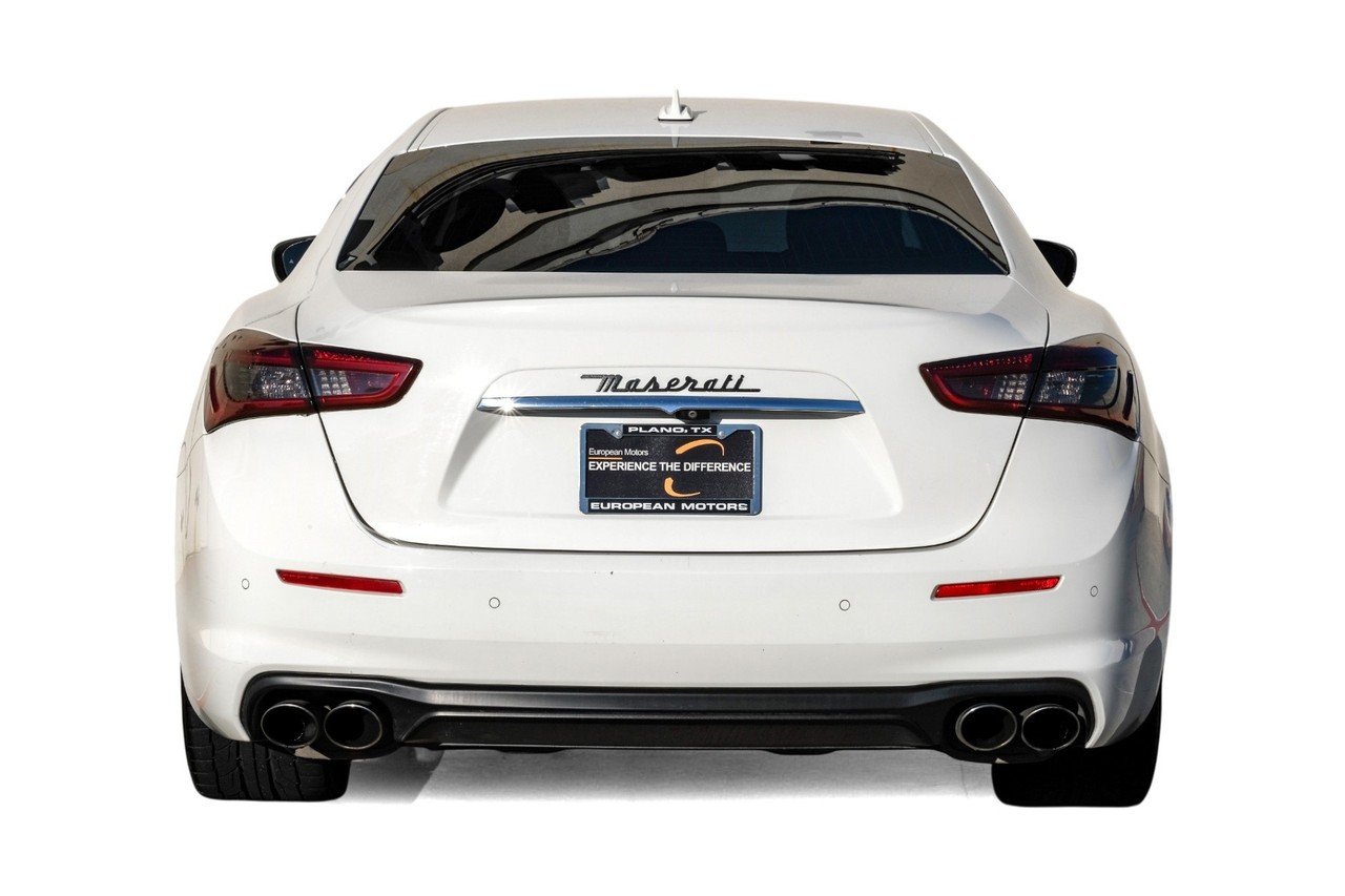 Maserati Ghibli Vehicle Main Gallery Image 10