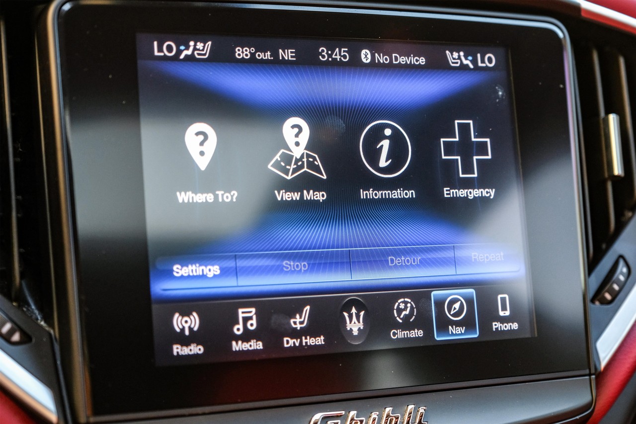 Maserati Ghibli Vehicle Main Gallery Image 22