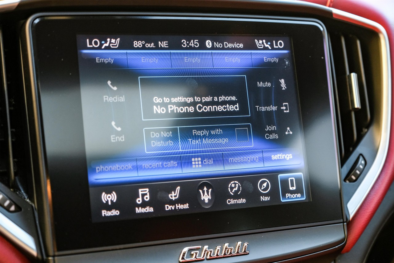 Maserati Ghibli Vehicle Main Gallery Image 27