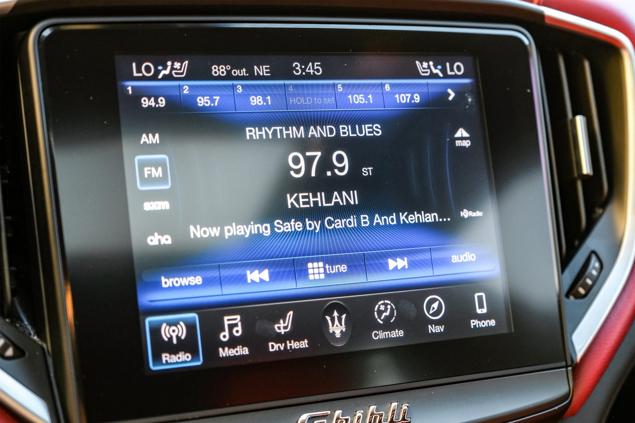 Maserati Ghibli Vehicle Main Gallery Image 28