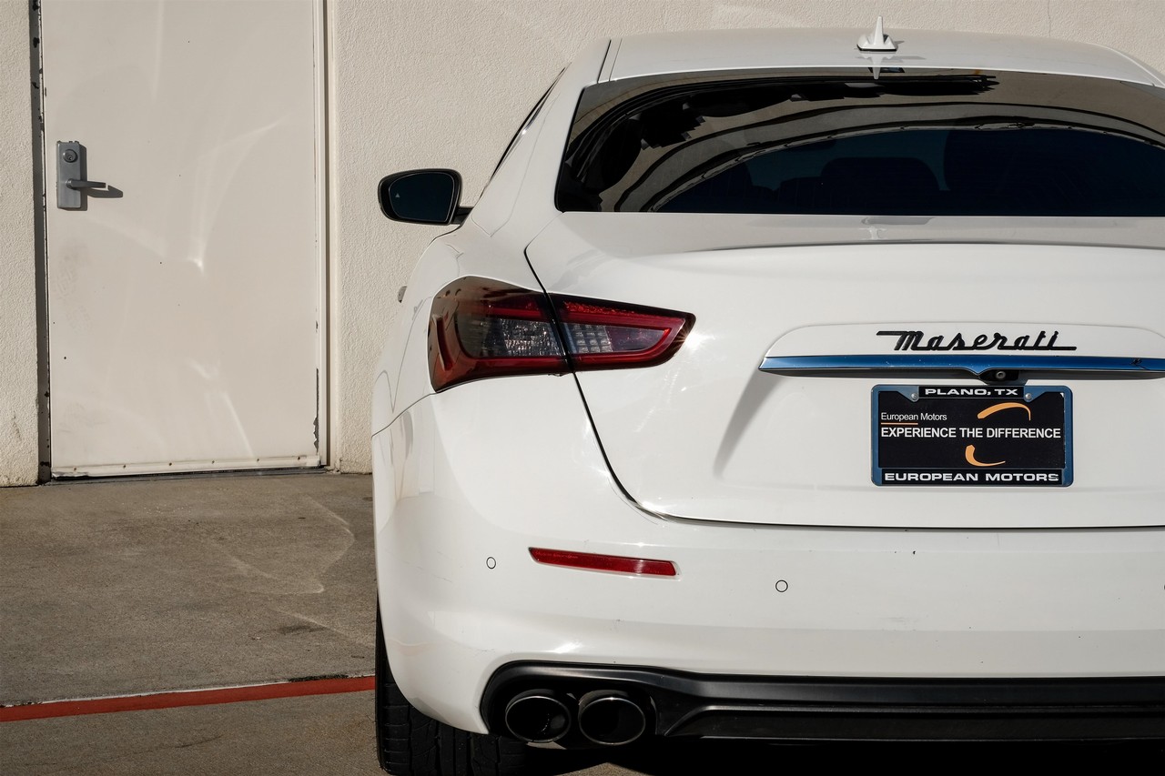 Maserati Ghibli Vehicle Main Gallery Image 47