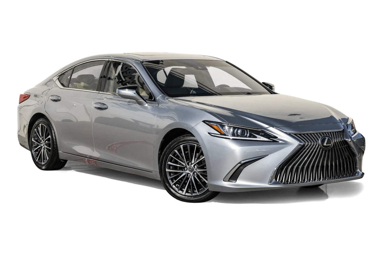 Lexus ES 350 Vehicle Main Gallery Image 07