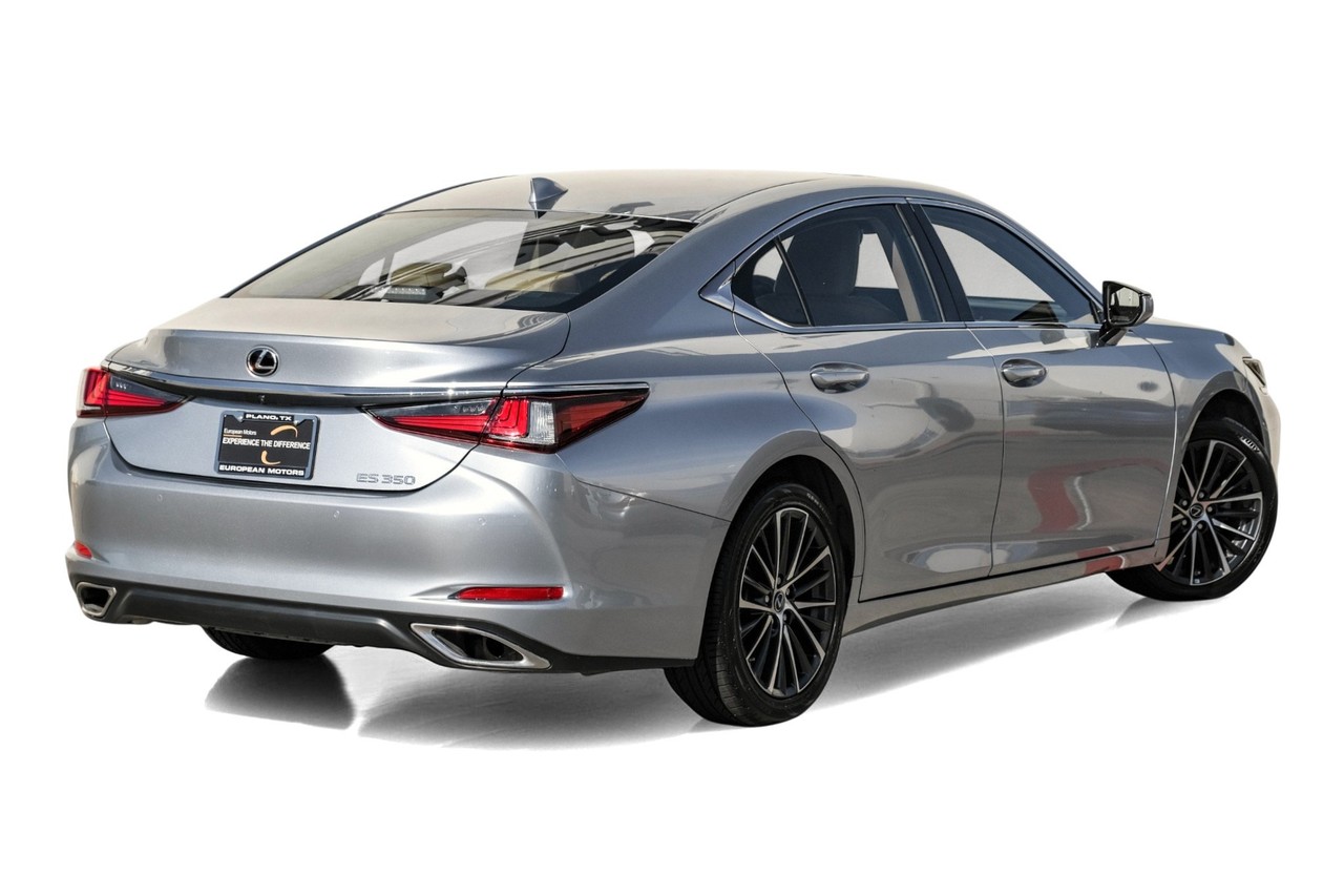Lexus ES 350 Vehicle Main Gallery Image 09