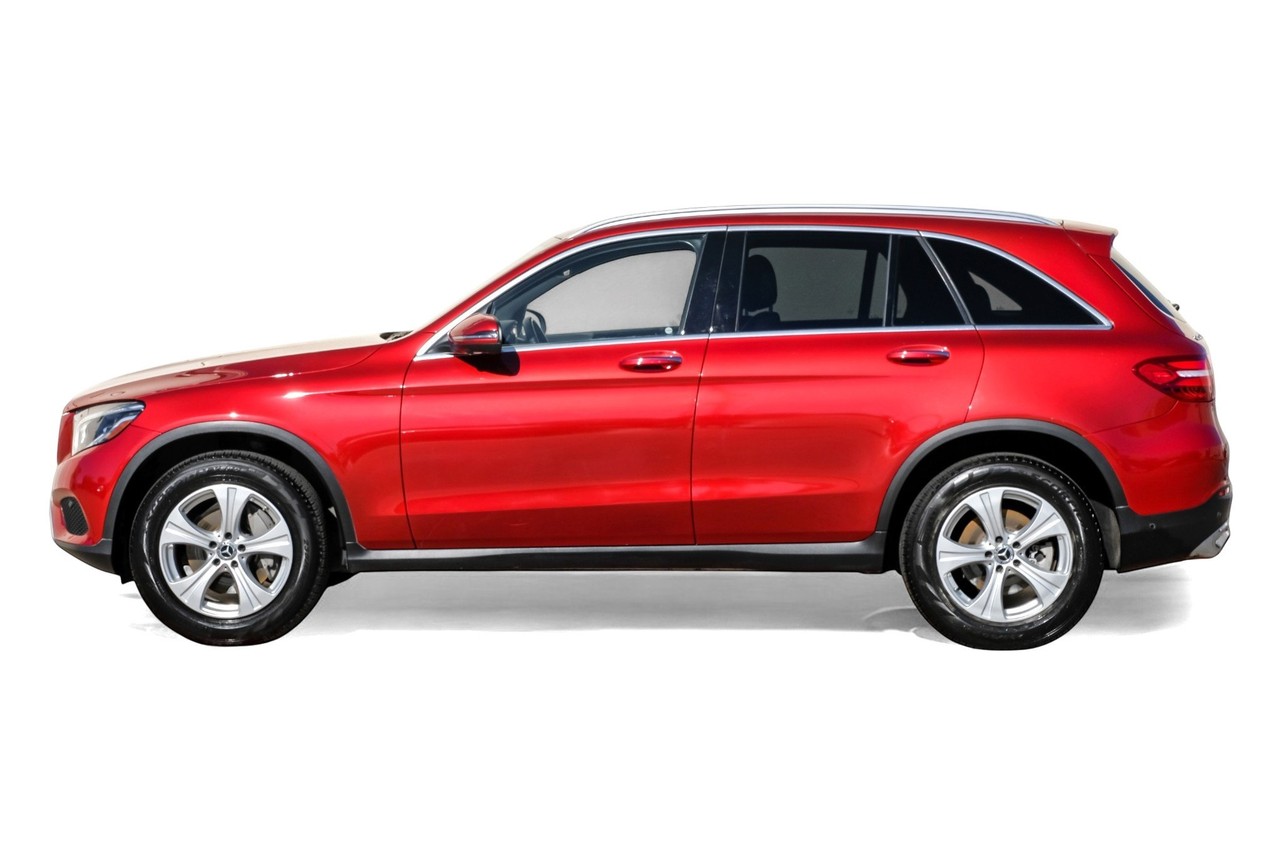 Mercedes-Benz GLC Vehicle Main Gallery Image 12