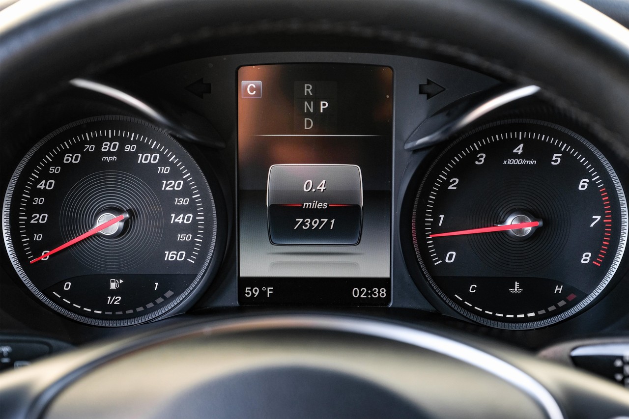 Mercedes-Benz GLC Vehicle Main Gallery Image 20