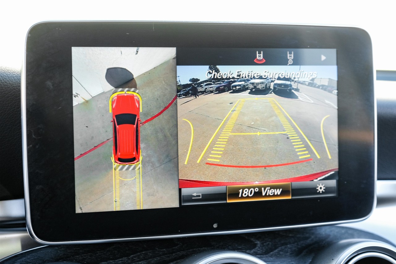 Mercedes-Benz GLC Vehicle Main Gallery Image 23