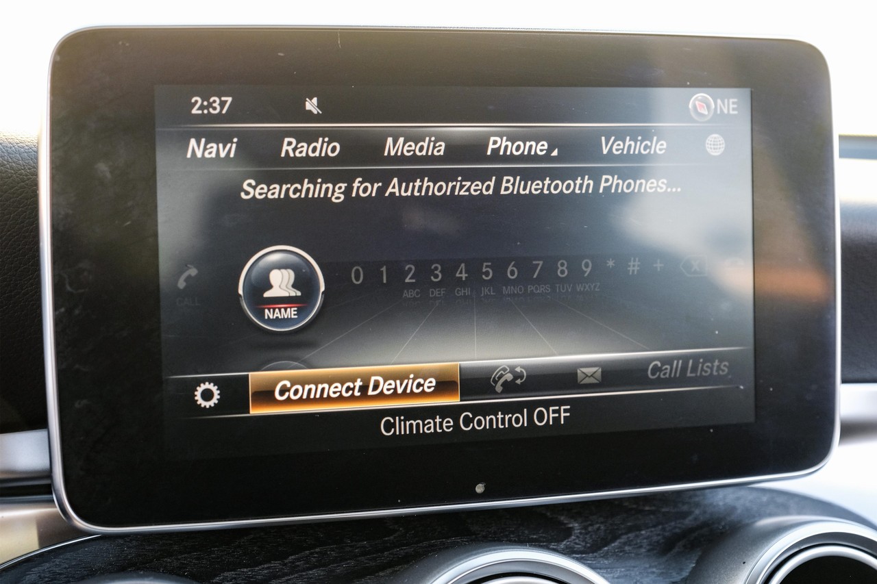 Mercedes-Benz GLC Vehicle Main Gallery Image 28