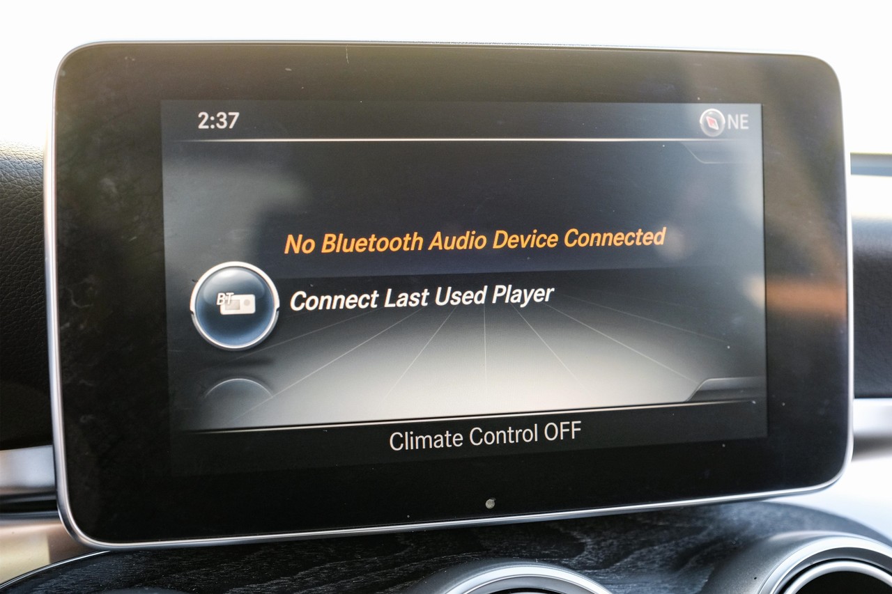 Mercedes-Benz GLC Vehicle Main Gallery Image 30