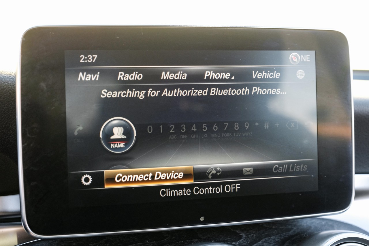 Mercedes-Benz GLC Vehicle Main Gallery Image 31