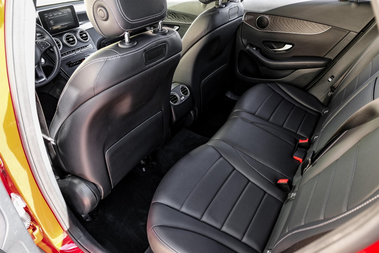 Mercedes-Benz GLC Vehicle Main Gallery Image 37