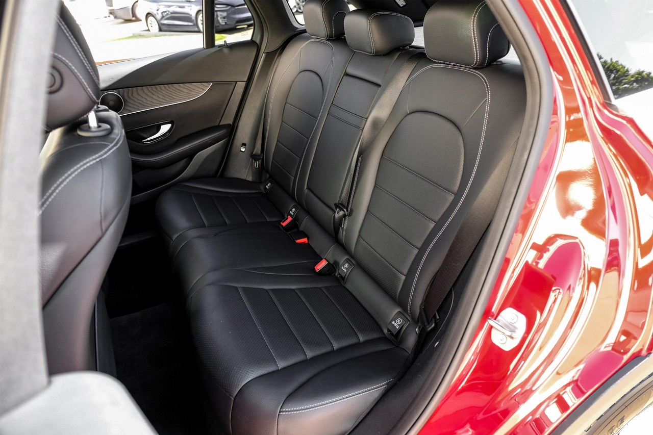 Mercedes-Benz GLC Vehicle Main Gallery Image 38