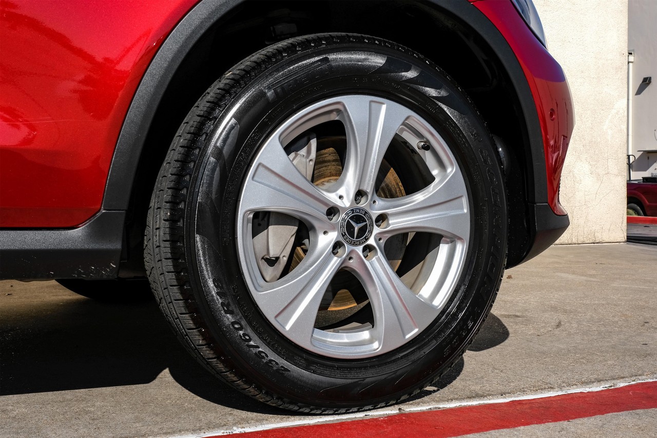 Mercedes-Benz GLC Vehicle Main Gallery Image 50