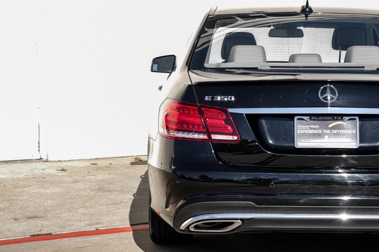 Mercedes-Benz E-Class Vehicle Main Gallery Image 47