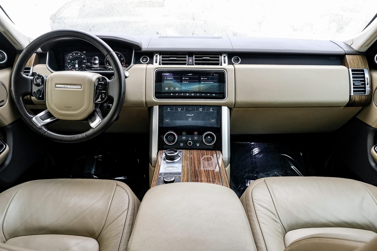 Land Rover Range Rover Vehicle Main Gallery Image 14