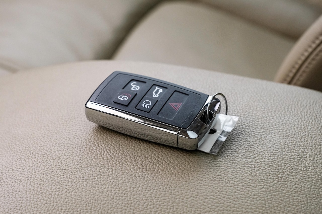 Land Rover Range Rover Vehicle Main Gallery Image 58