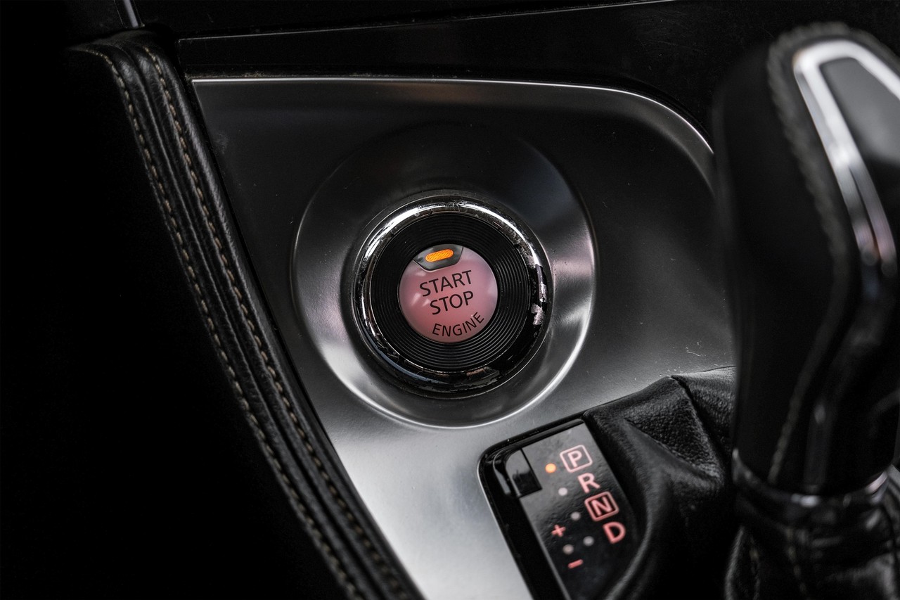 Nissan Maxima Vehicle Main Gallery Image 19