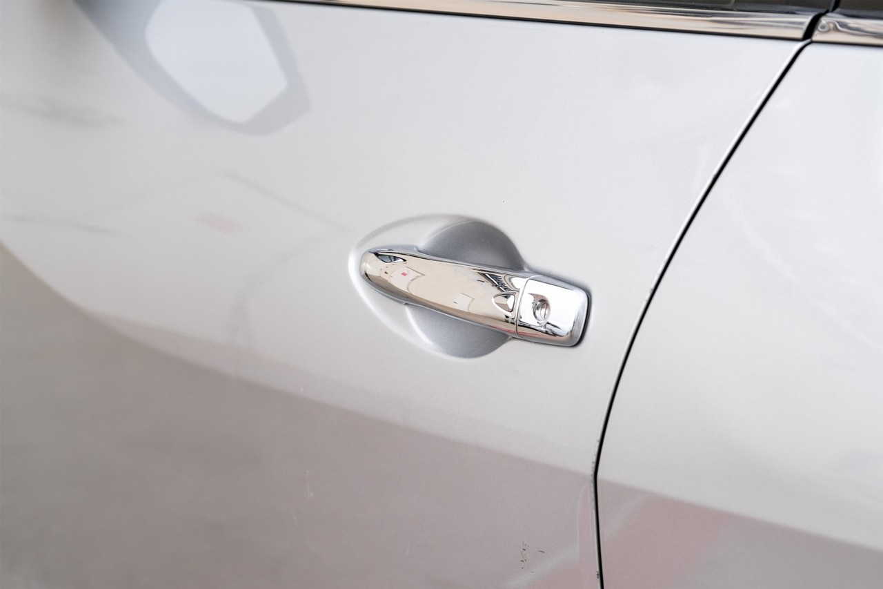 Nissan Maxima Vehicle Main Gallery Image 37