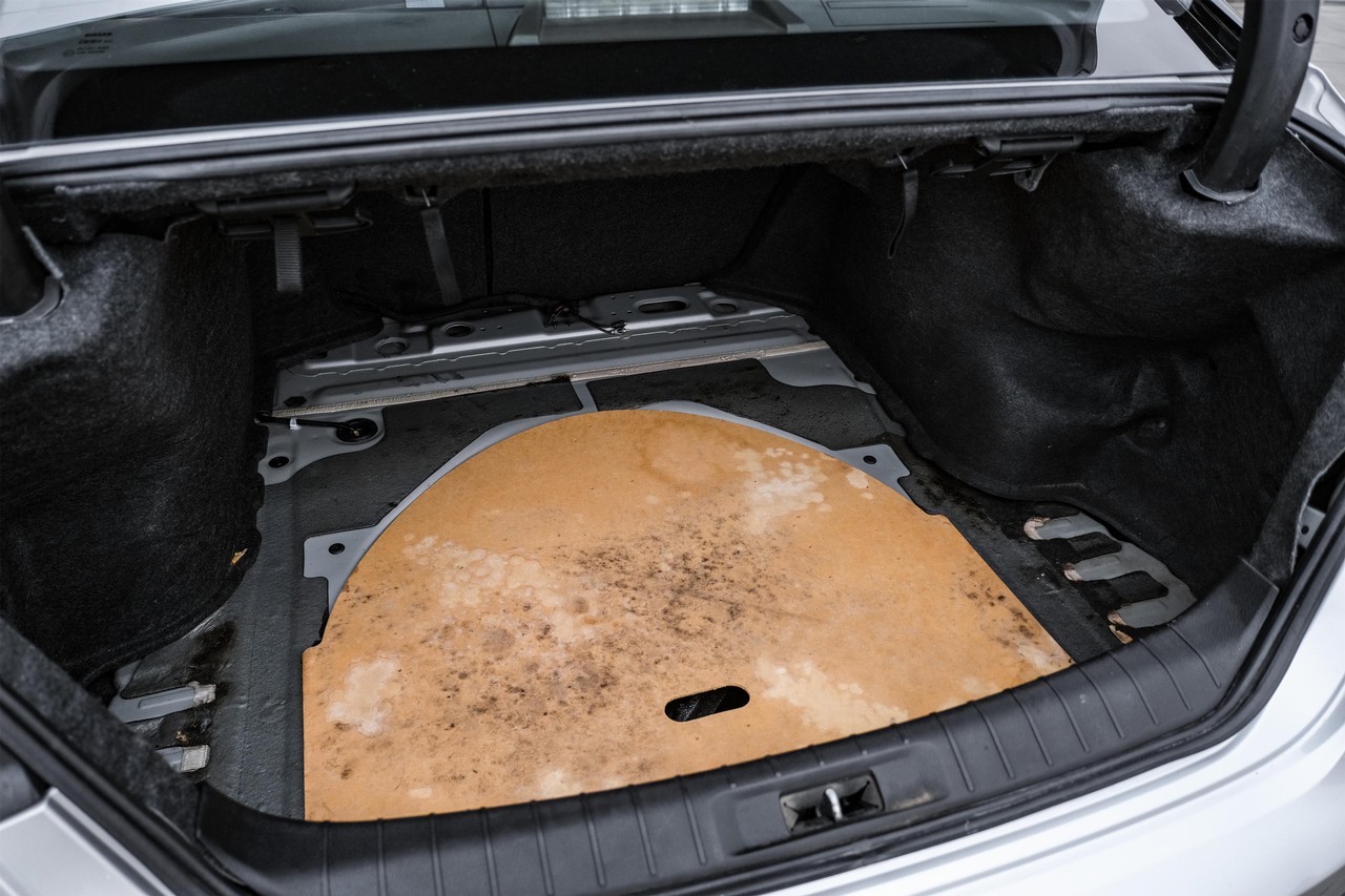 Nissan Maxima Vehicle Main Gallery Image 46