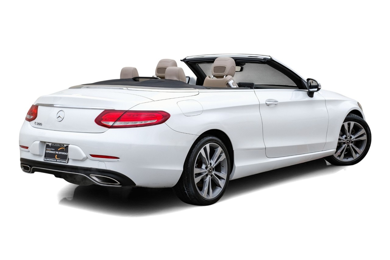 Mercedes-Benz C 300 Vehicle Main Gallery Image 10