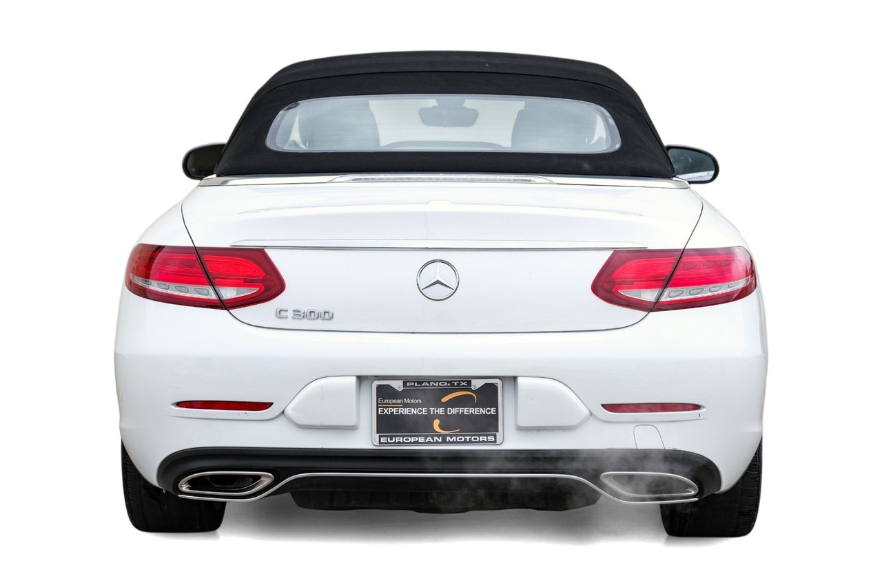 Mercedes-Benz C 300 Vehicle Main Gallery Image 11