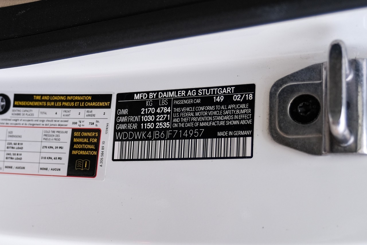 Mercedes-Benz C 300 Vehicle Main Gallery Image 51