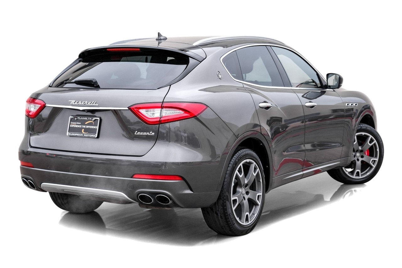 Maserati Levante Vehicle Main Gallery Image 09