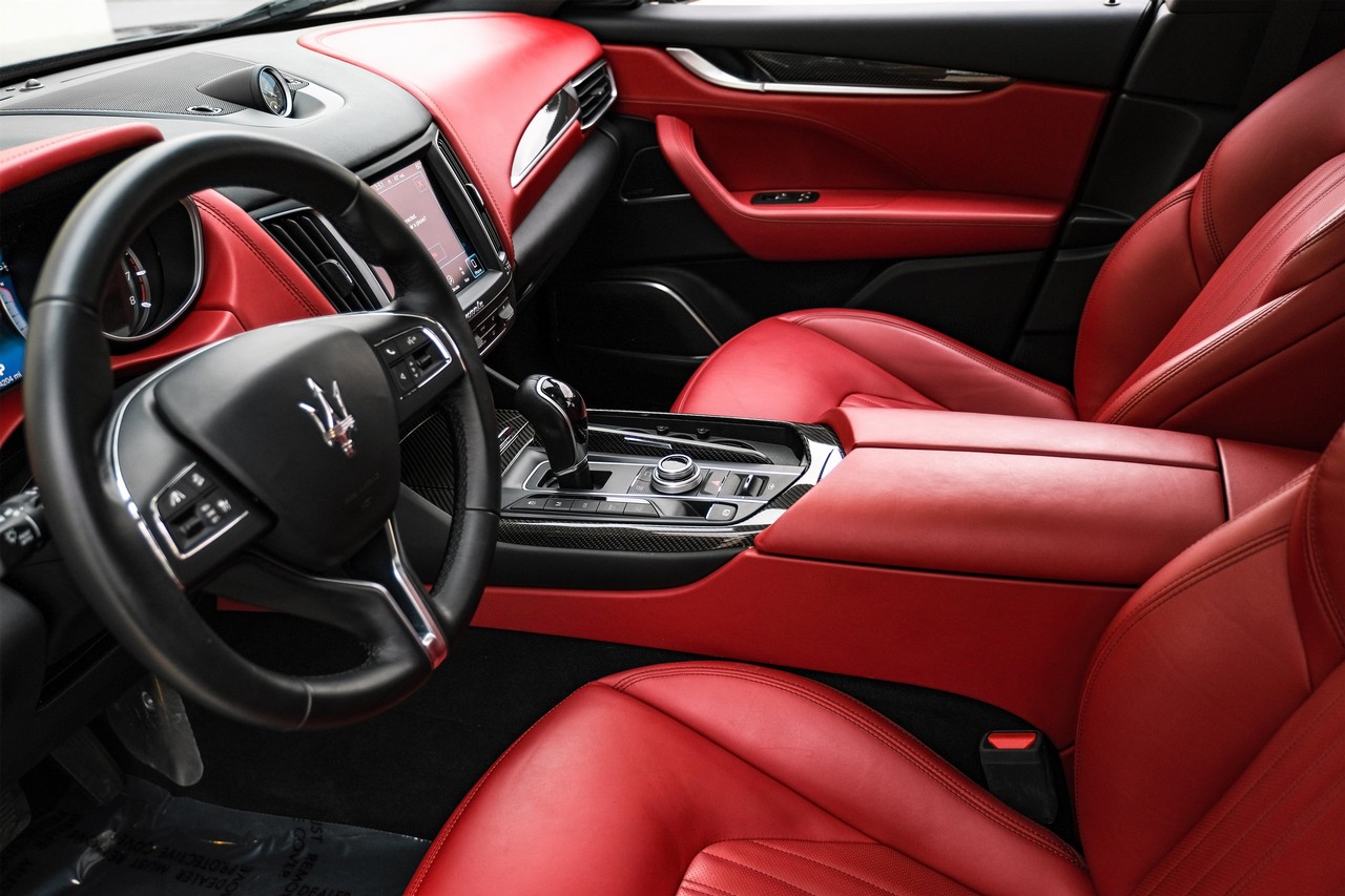 Maserati Levante Vehicle Main Gallery Image 24