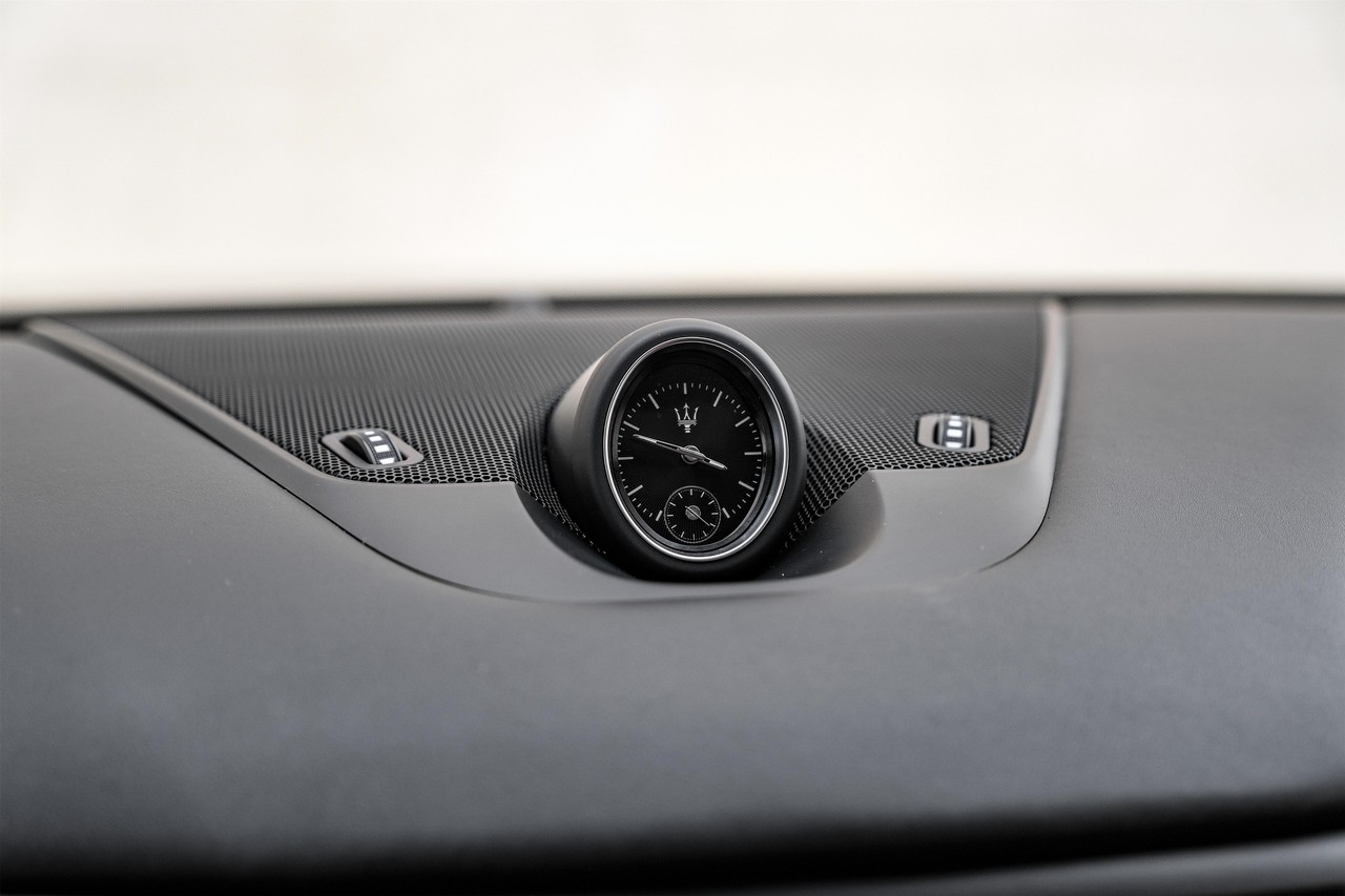 Maserati Levante Vehicle Main Gallery Image 29