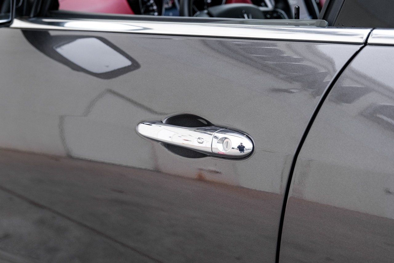 Maserati Levante Vehicle Main Gallery Image 40