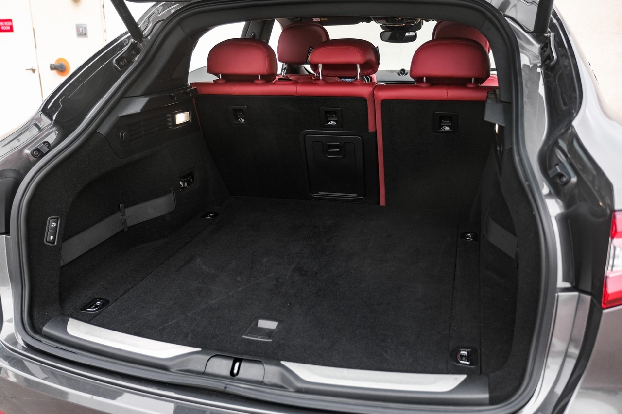 Maserati Levante Vehicle Main Gallery Image 49