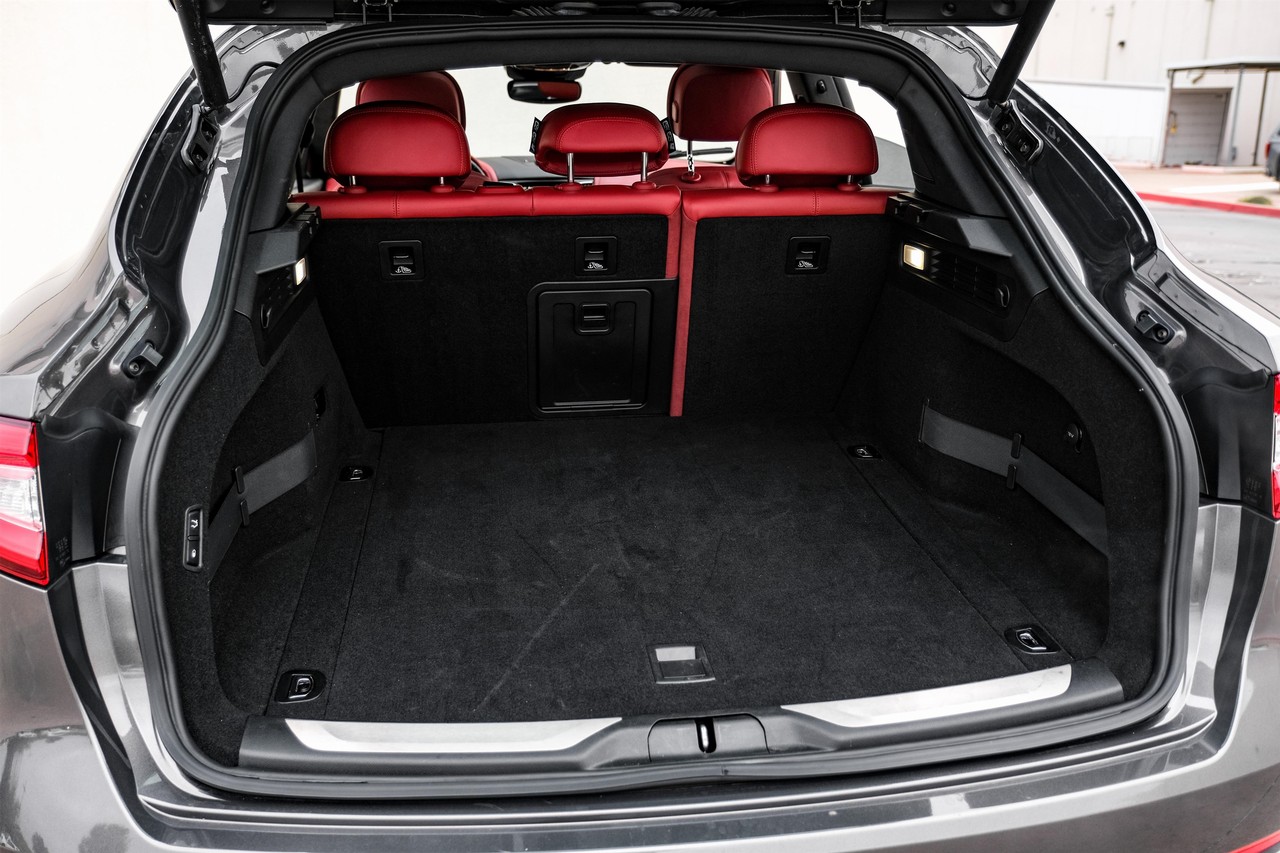 Maserati Levante Vehicle Main Gallery Image 50